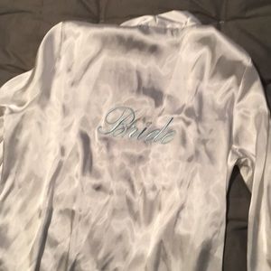 😍“Bride” white robe, never worn!